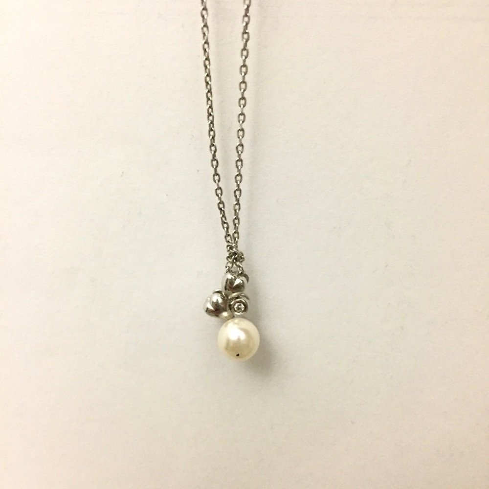 Clue Silver Necklace